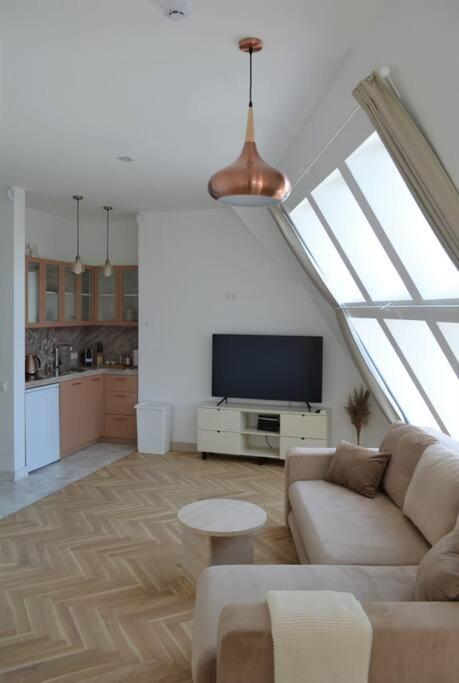 Luxury Apartment With A Balcony And View In Riga Old Town 외부 사진